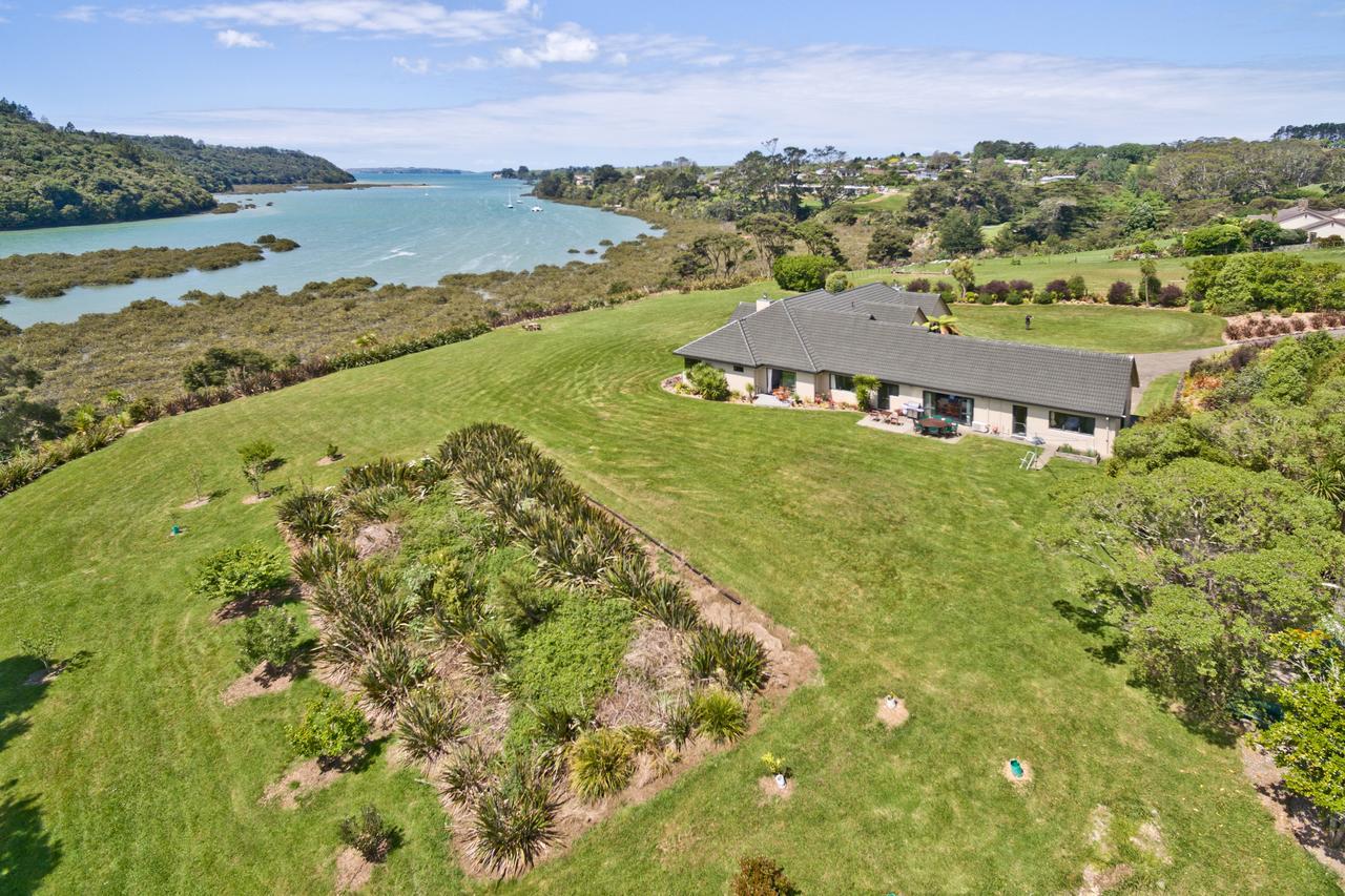 Okura River Estate Getaway Auckland Extérieur photo